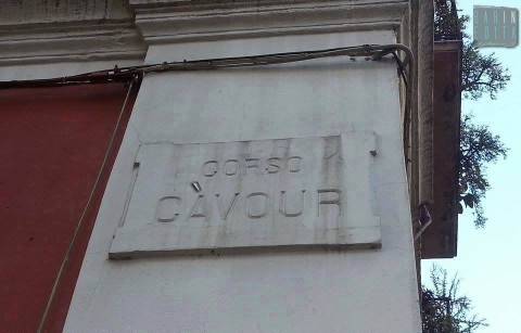 ''Corso C�vur'': quando a Bari le parole francesi diventano inglesi e viceversa